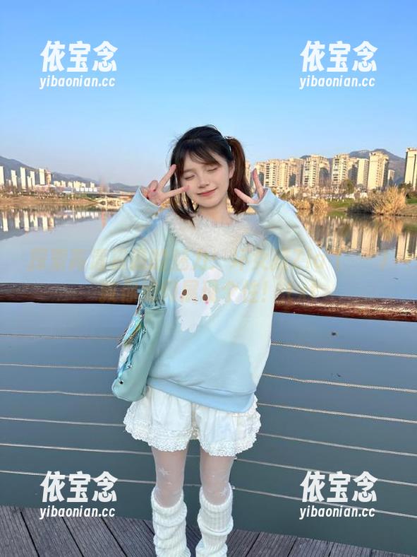 探索高清资源的魅力：坏女孩Zia (지아)教你如何展现个性！.txt